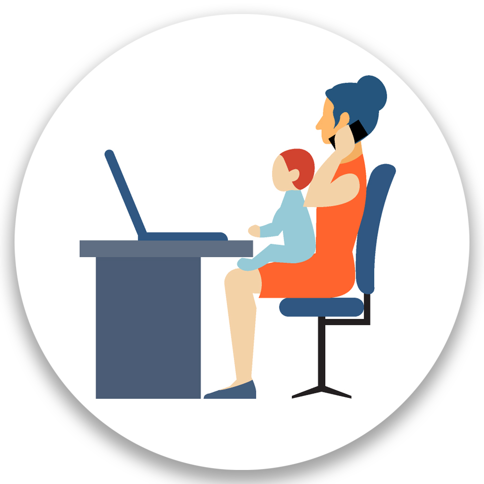 איור: אישה יושבת על כסא משרדי מול שולחן עם מחשב נייד. עליי יושב תינוק ובעזרת היד שלה מחזיקה טלפון קרוב לאוזן שלה כאילו מבצעת שיחה